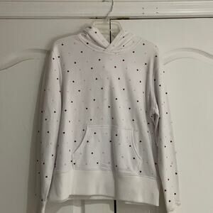 Lady foot locker L white heart embroidered euc